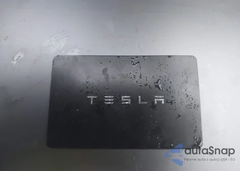 2023 Tesla Model Y Awd/Long Range Dual Motor All-Wheel Drive из США, поврежденный, VIN 7SAYGDEE6PA093502